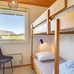 Cozy Close To The And Attractions